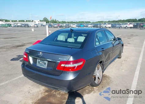 2012 Mercedes-Benz E 350 4Matic z USA, uszkodzony, nr VIN WDDHF8JB9CA526163